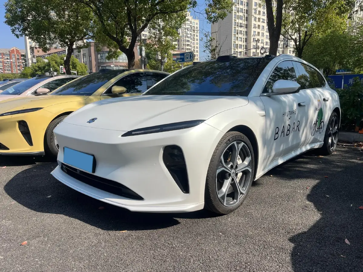 2023 NIO ET5T BEV 75KWH