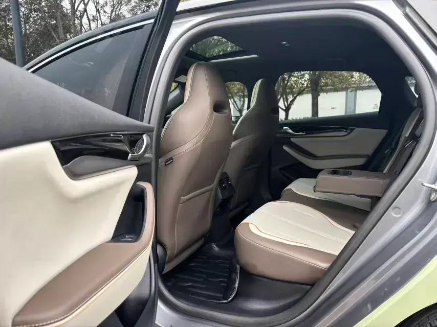 2023 BYD QIN thumbnail 3