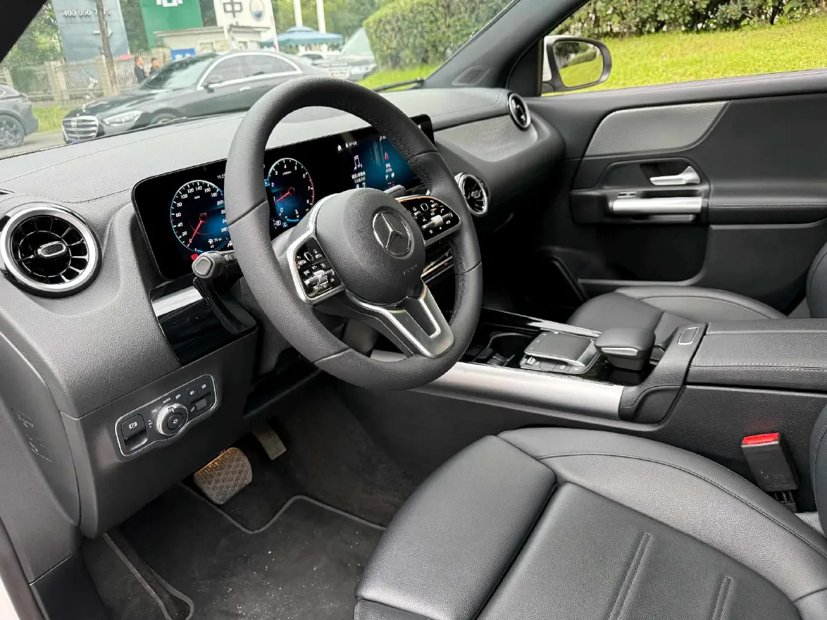 2022 Mercedes-Benz GLA Class 1.3T 163HP L4 7DCT,autocango,china used car exporter,china ev exporter,chinese used car exporter,chinese used ev exporter