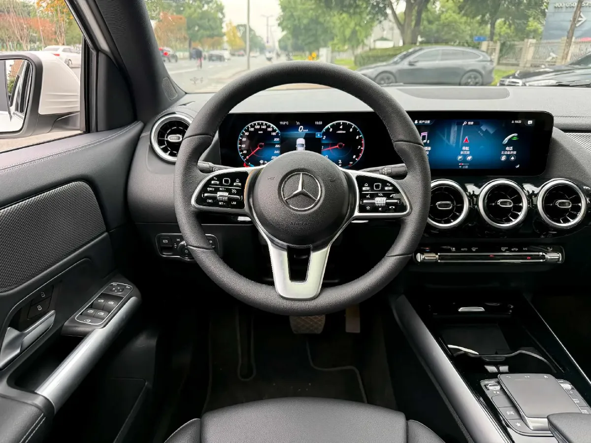 2022 Mercedes-Benz GLA Class 1.3T 163HP L4 7DCT,autocango,china used car exporter,china ev exporter,chinese used car exporter,chinese used ev exporter
