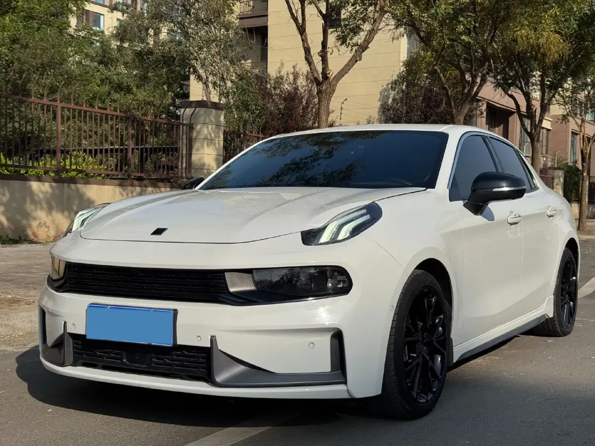 2019 LYNK&CO 03 1.5T 180HP L3 7DCT