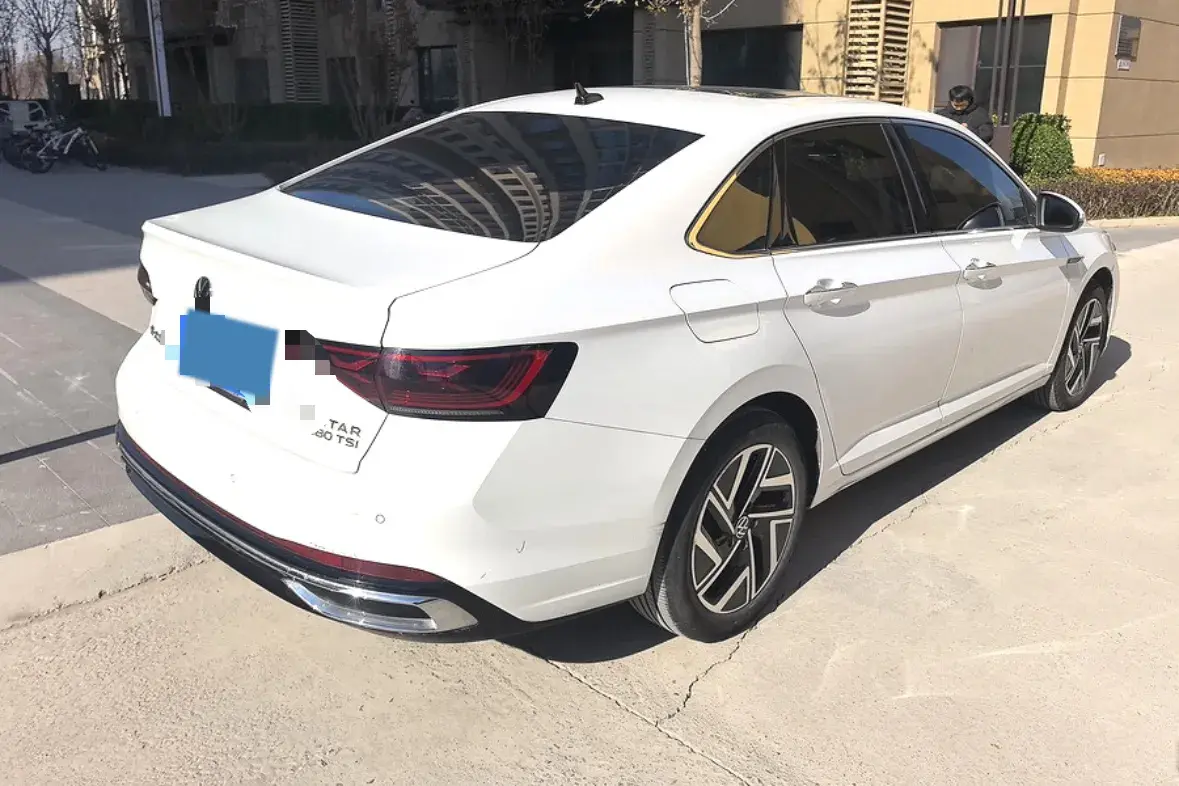 2023 VOLKSWAGEN SAGITAR thumbnail 2