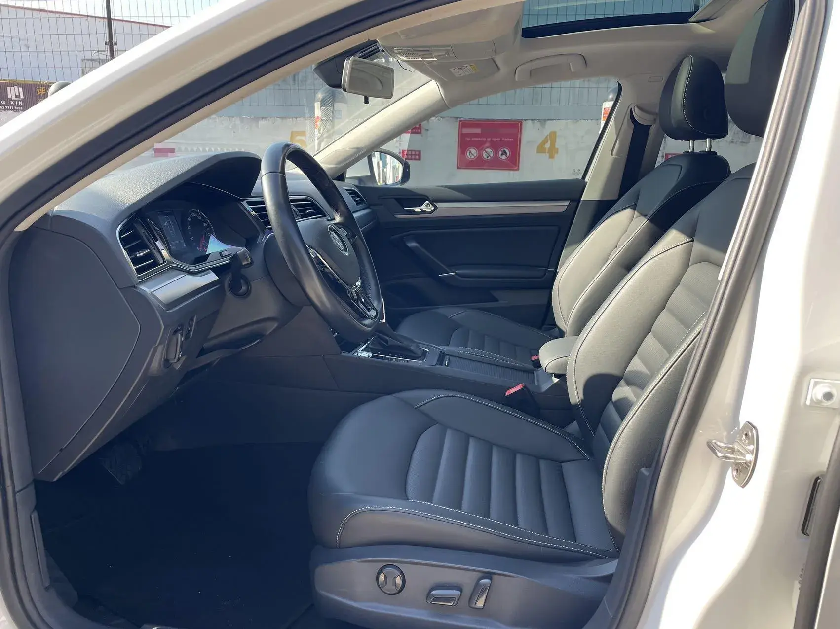 2019 VOLKSWAGEN LAMANDO thumbnail 4