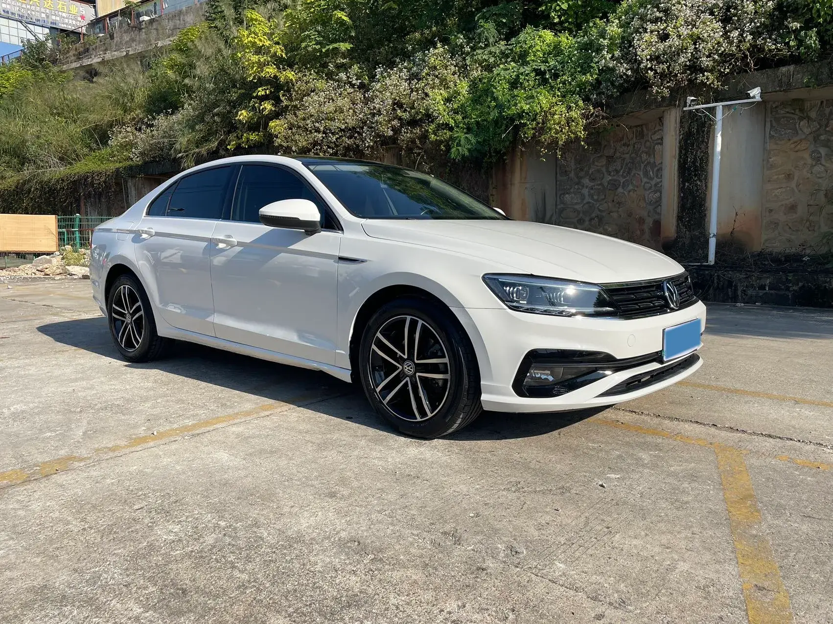 2019 VOLKSWAGEN LAMANDO thumbnail 3