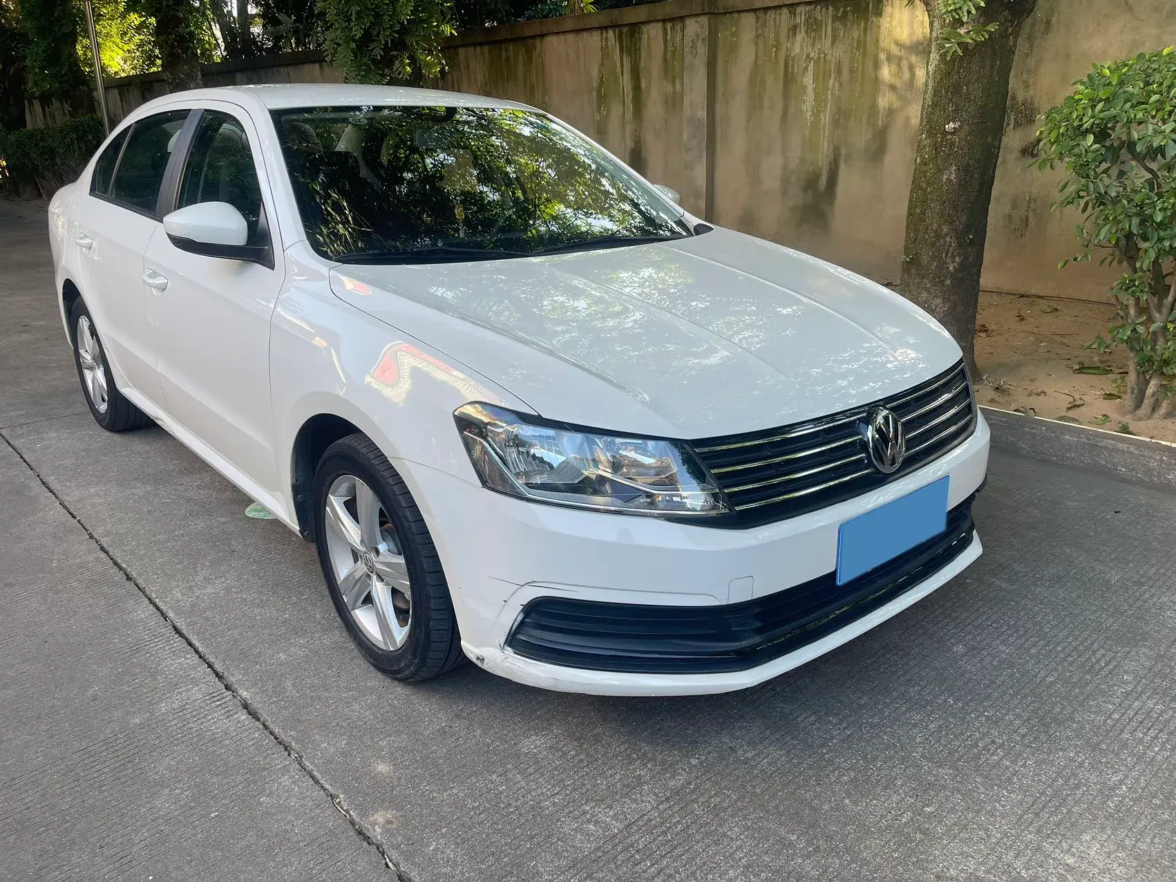 2018 VOLKSWAGEN LAVIDA thumbnail 2