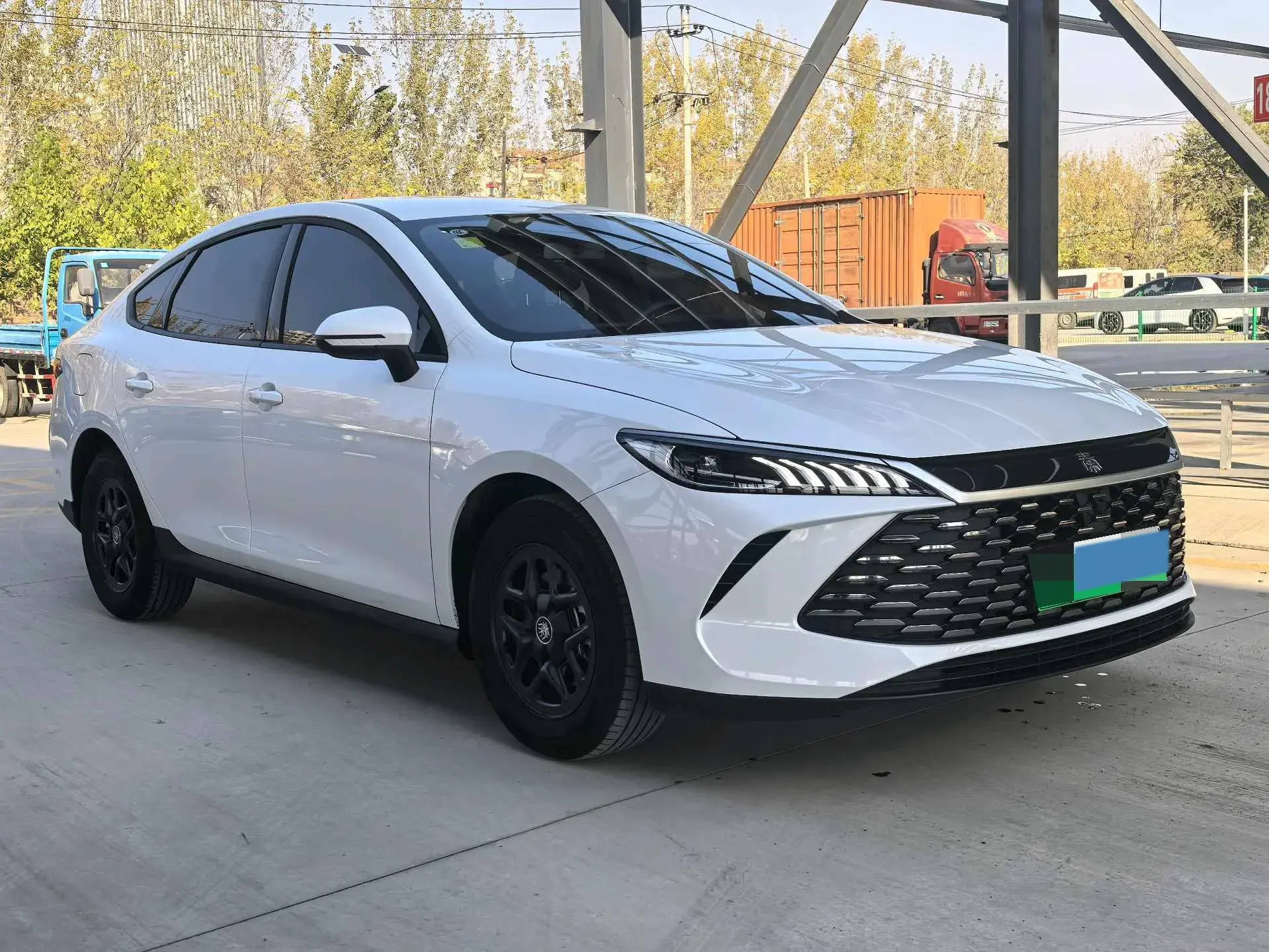 2025 BYD QIN thumbnail 4