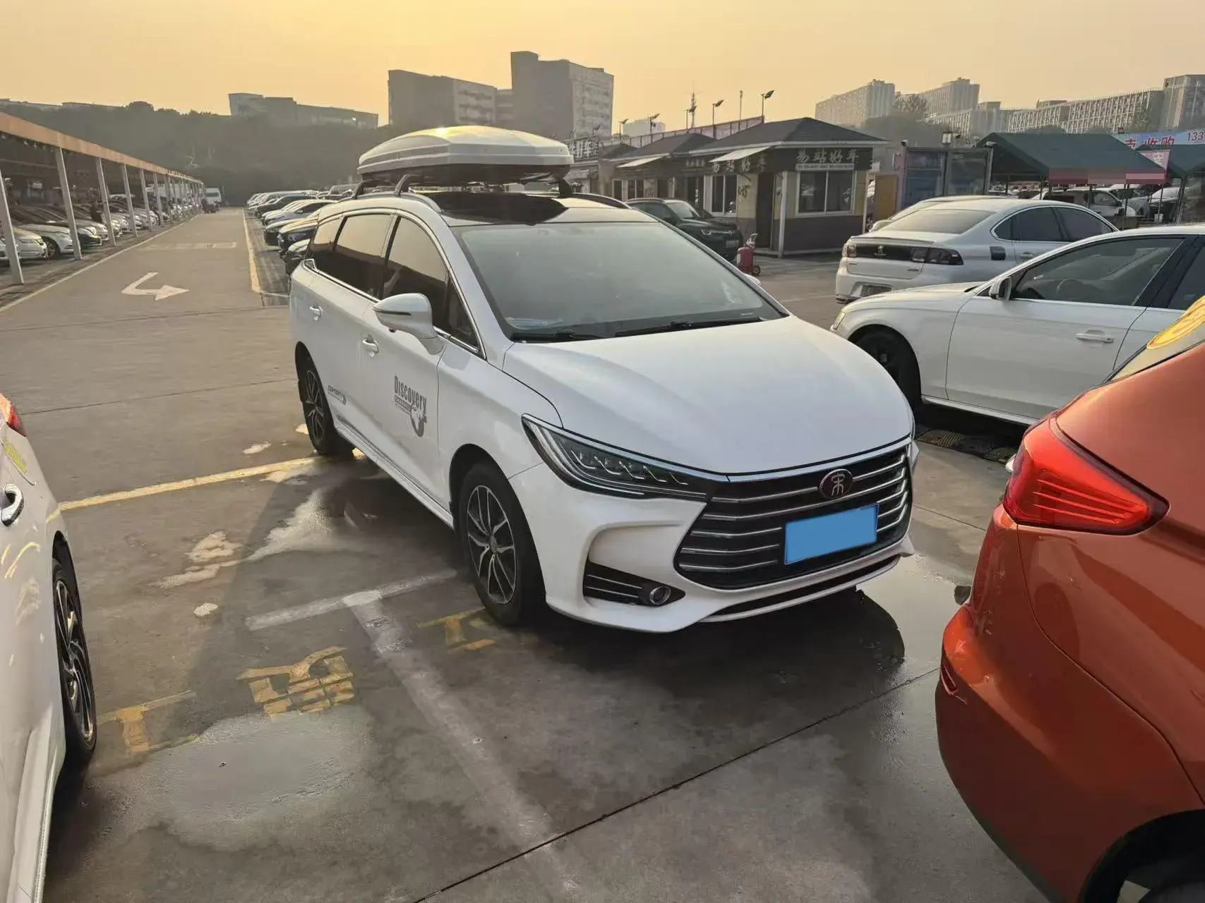 2018 BYD SONG thumbnail 3