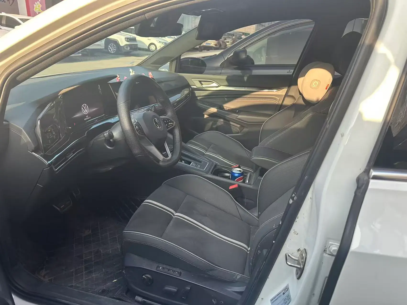 2023 VOLKSWAGEN GOLF thumbnail 4