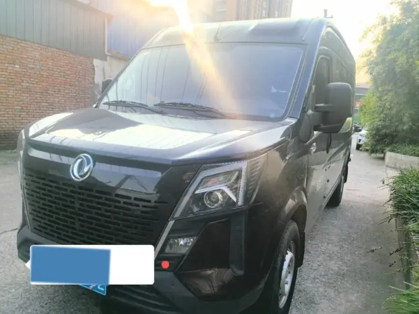 2023 DongFeng DFAC YuFeng 2.0T 136HP L4 6MT