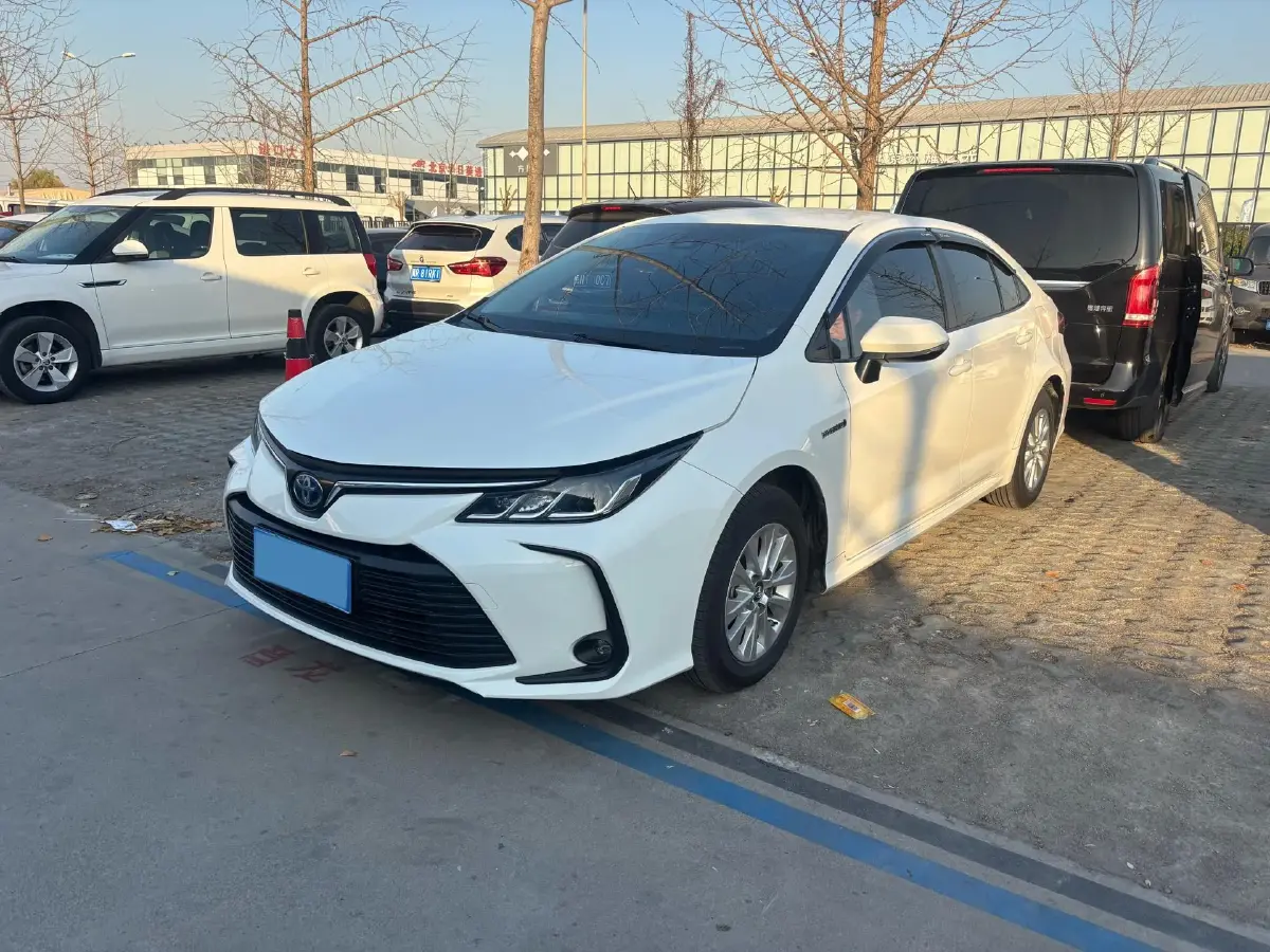 2021 Toyota Corolla 1.8L 98HP L4 E-CVT Hybrid