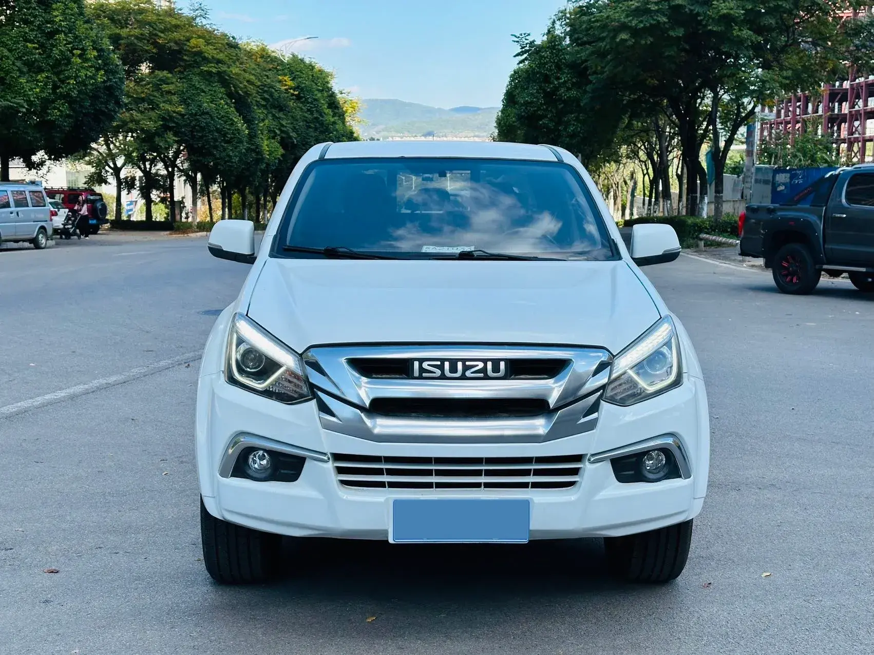 2020 ISUZU D-MAX thumbnail 2
