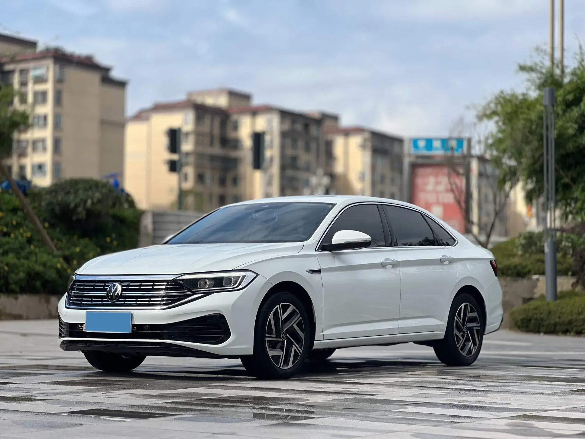 2023 VOLKSWAGEN SAGITAR view 1