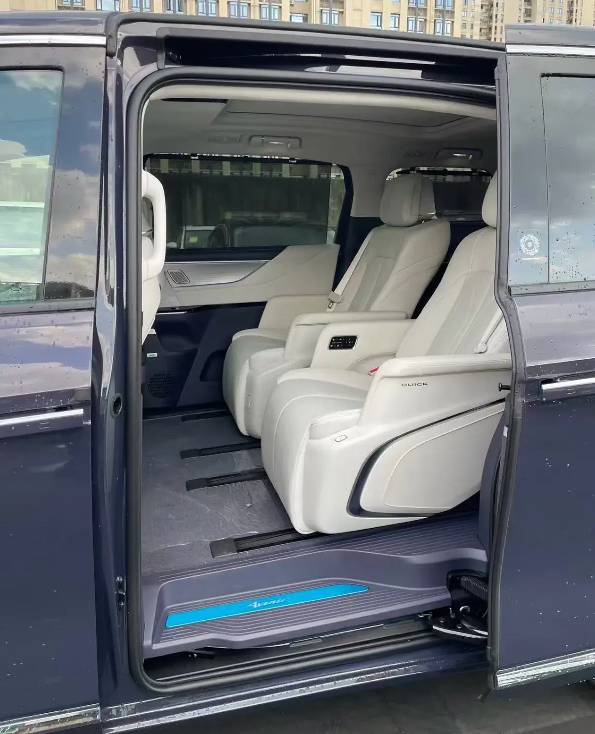 2023 BUICK GL8 thumbnail 3