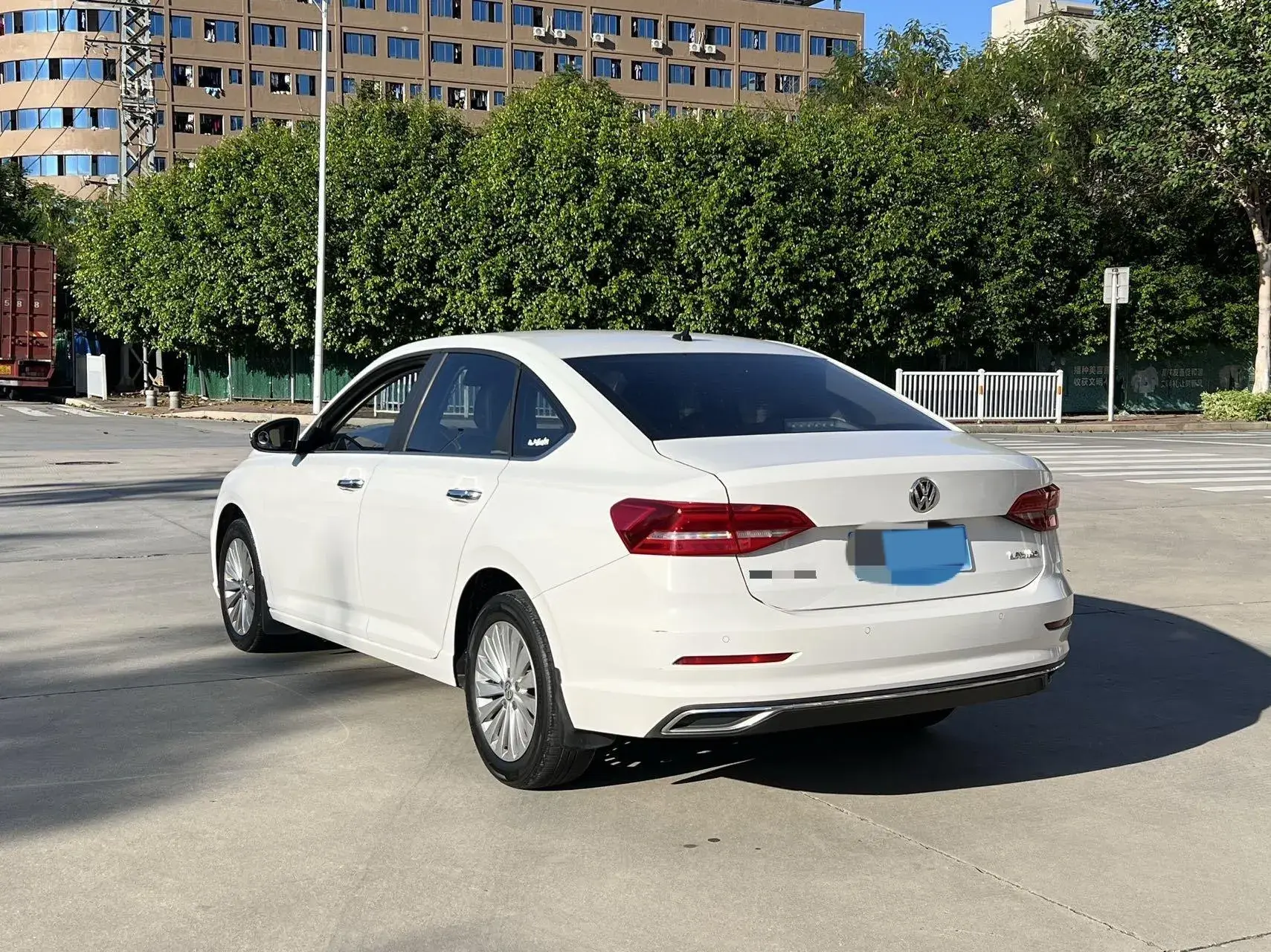 2019 VOLKSWAGEN LAVIDA thumbnail 4