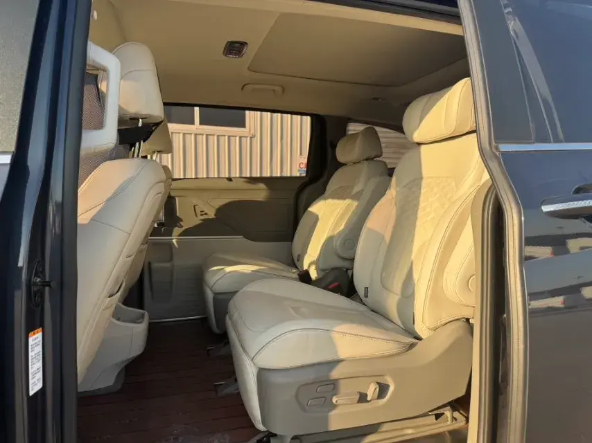 2021 HYUNDAI CUSTO thumbnail 3