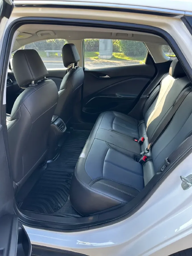 2022 Buick Velite 6 BEV 61.1KWH,autocango,china used car exporter,china ev exporter,chinese used car exporter,chinese used ev exporter