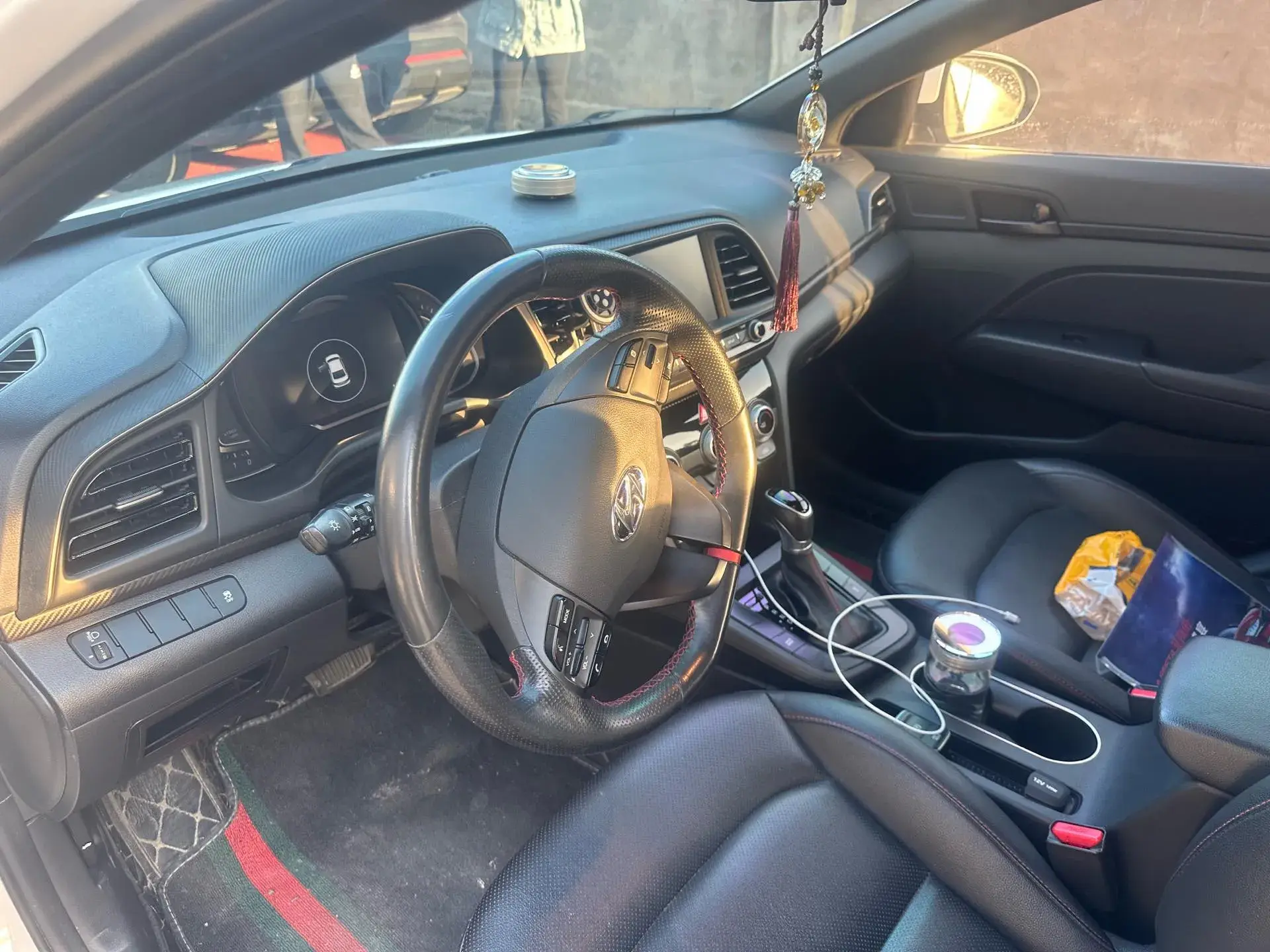 2019 HYUNDAI ELANTRA thumbnail 3