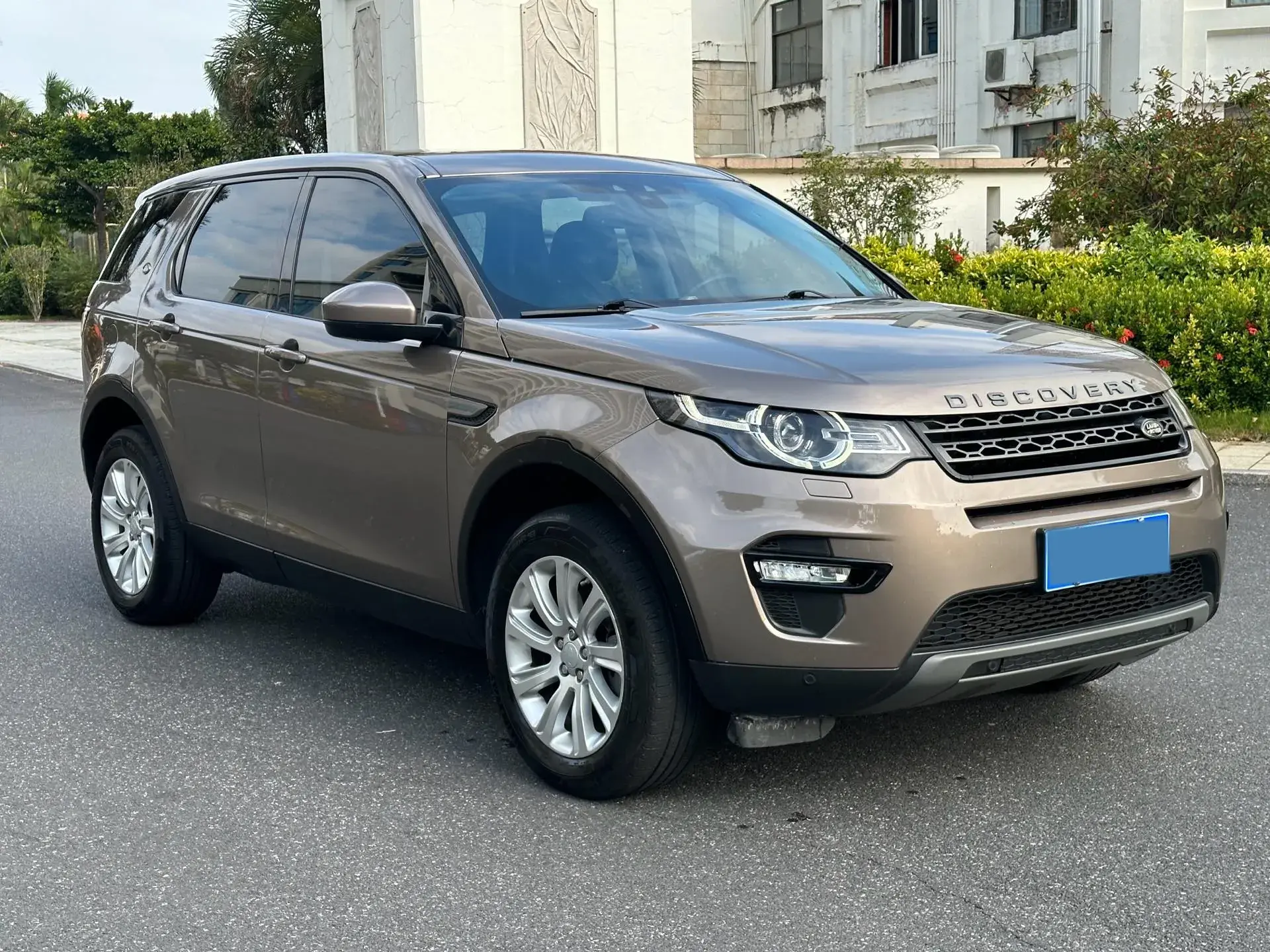 2017 LAND ROVER thumbnail 3