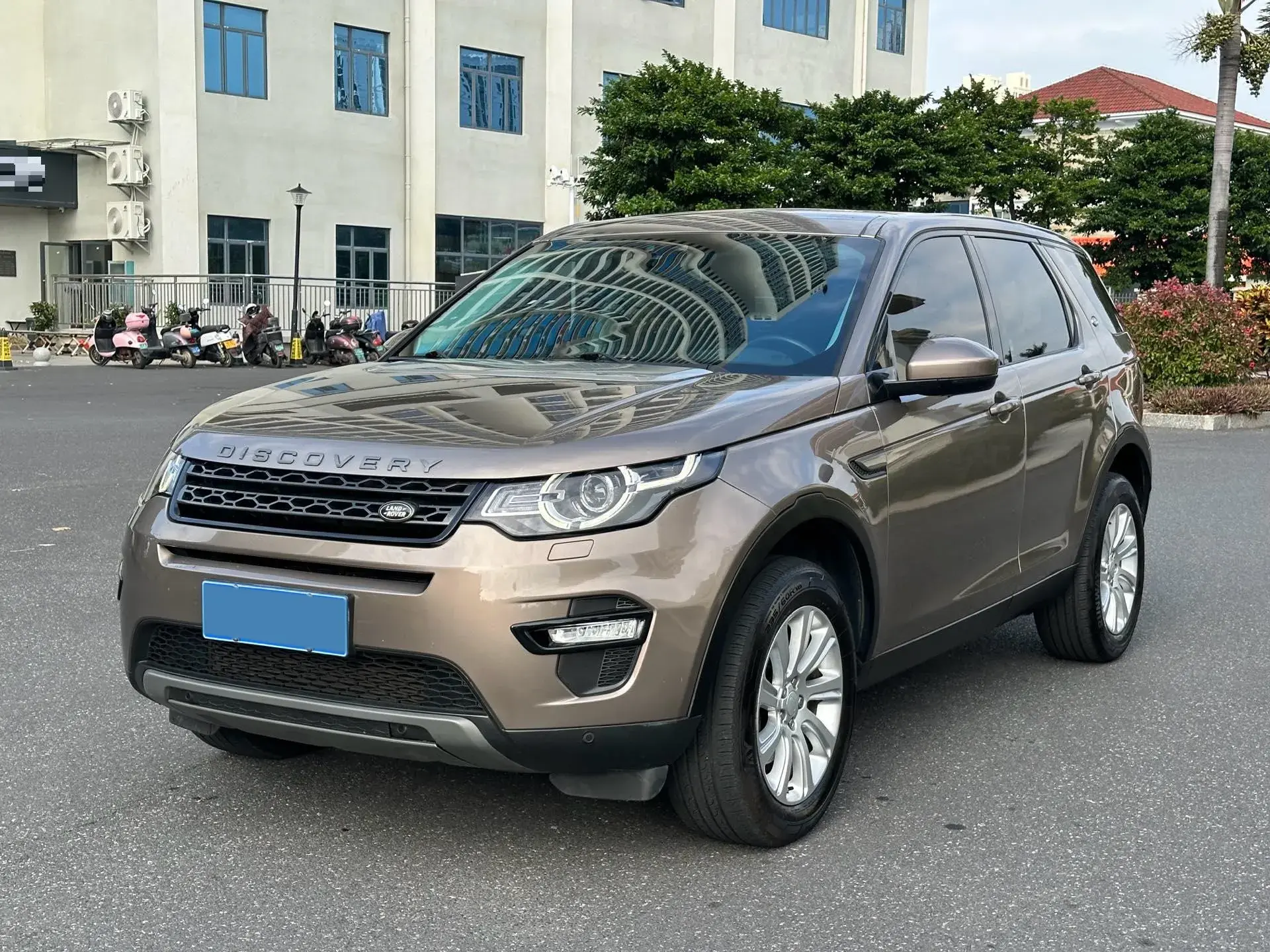 2017 LAND ROVER view 1