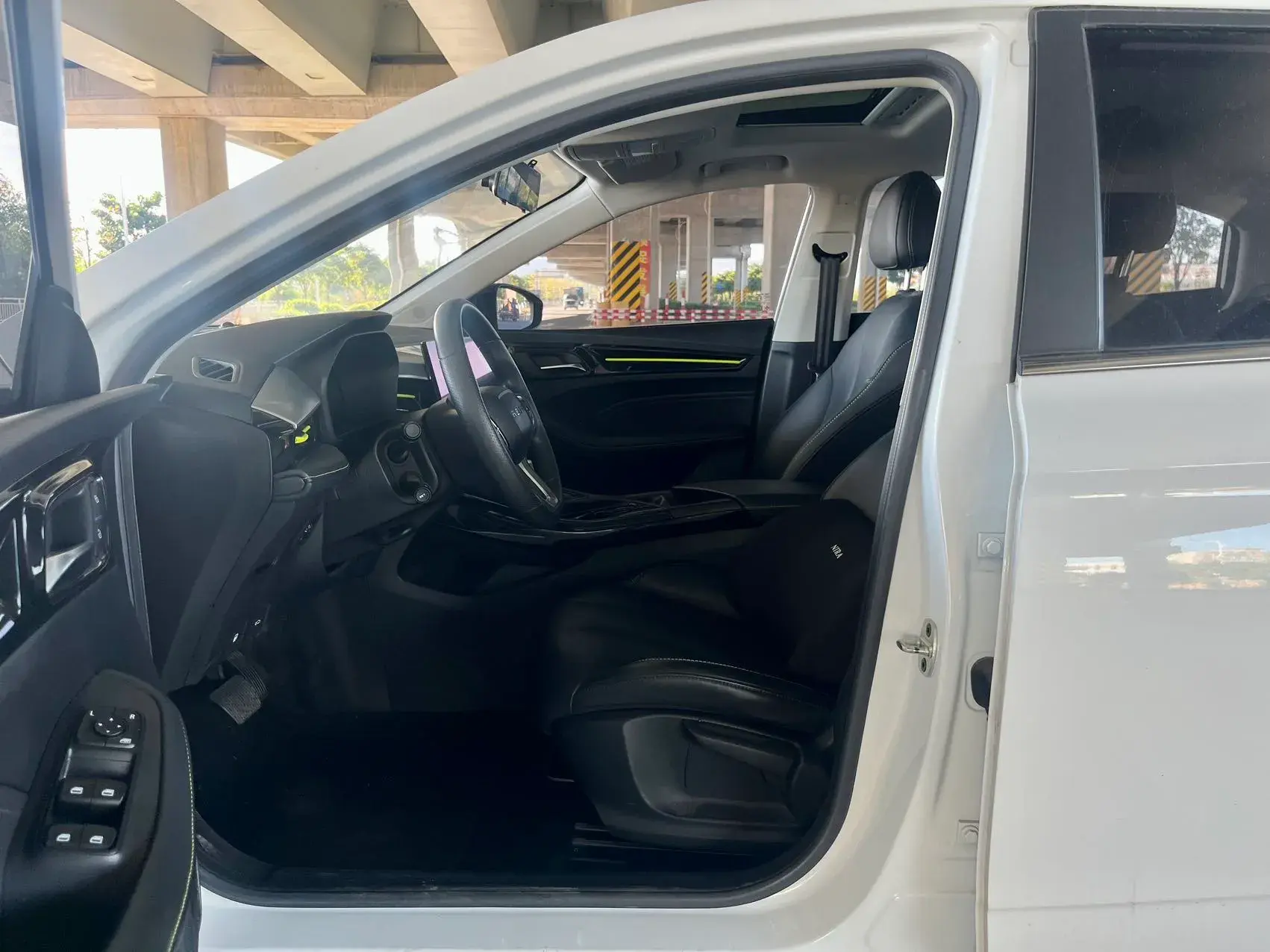 2021 ROEWE I5 thumbnail 4