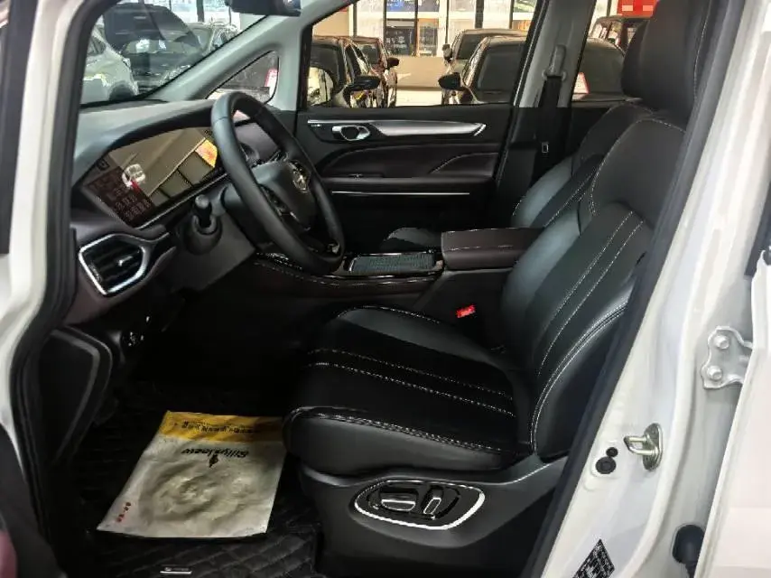 2023 GAC TRUMPCHI thumbnail 4