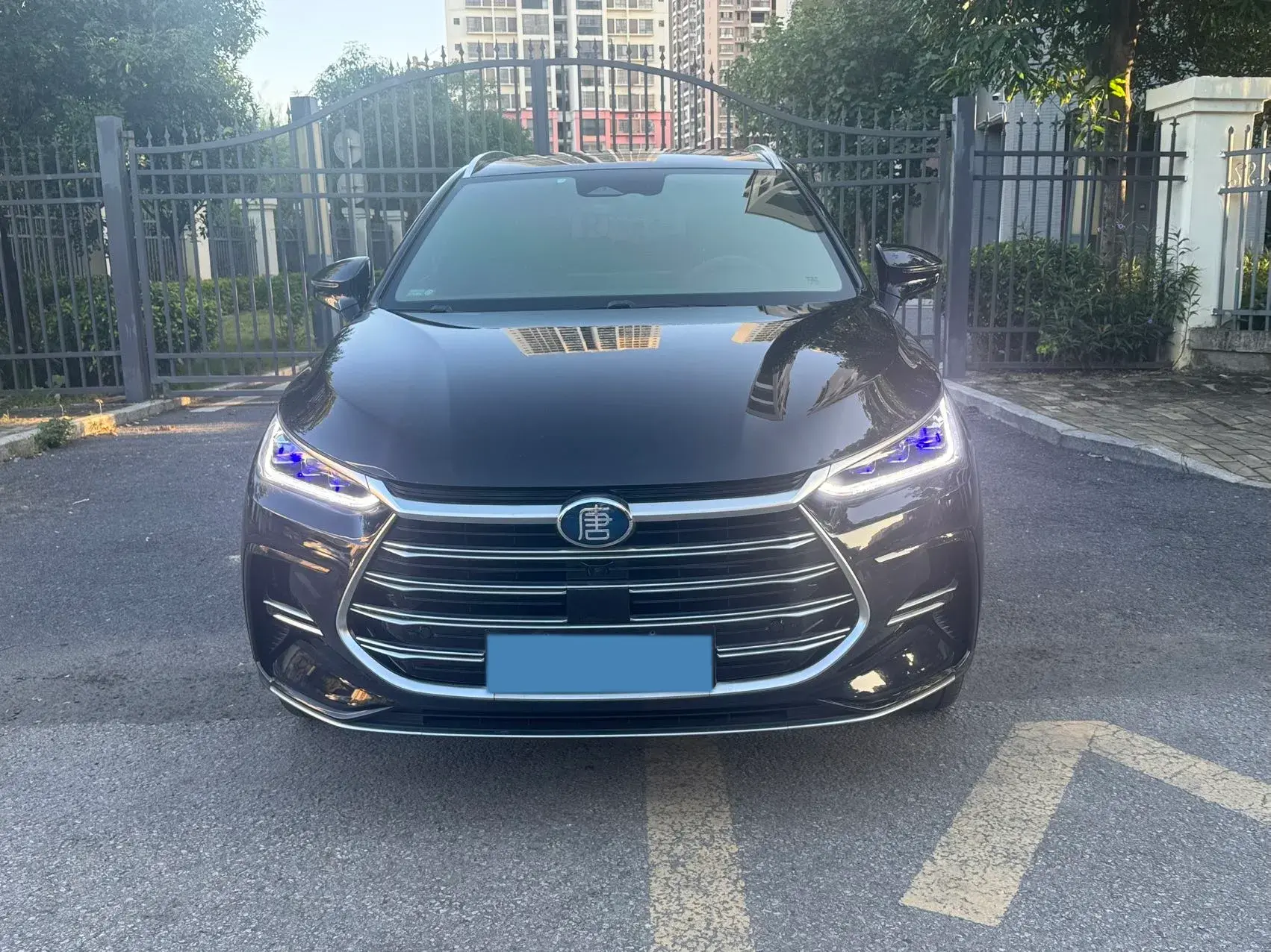 2021 BYD TANG thumbnail 2