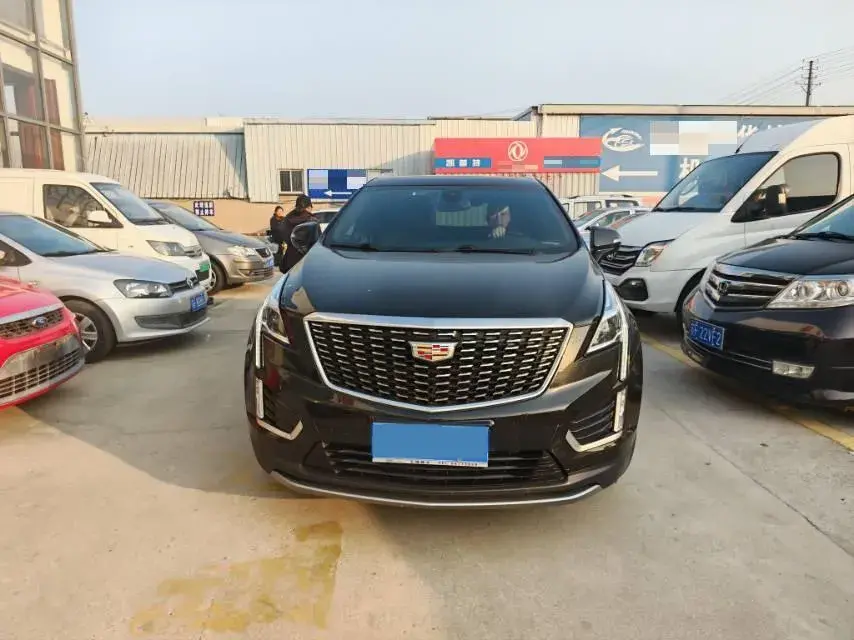2021 CADILLAC XT5 thumbnail 2