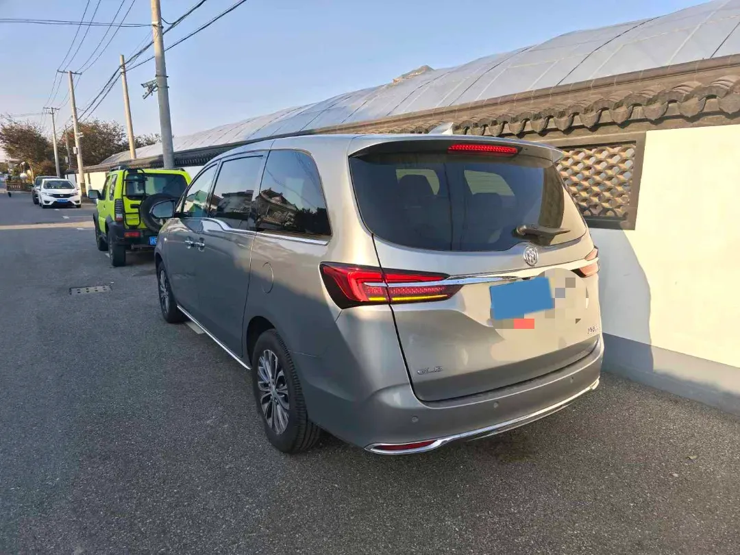 2023 Buick GL8 2.0T 237HP L4 9AT,autocango,china used car exporter,china ev exporter,chinese used car exporter,chinese used ev exporter