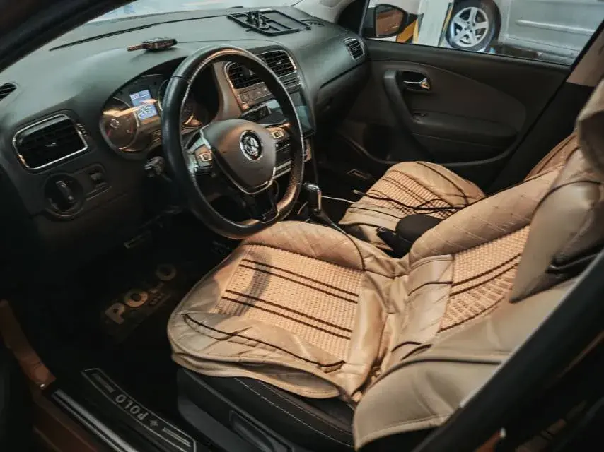 2018 VOLKSWAGEN POLO thumbnail 4