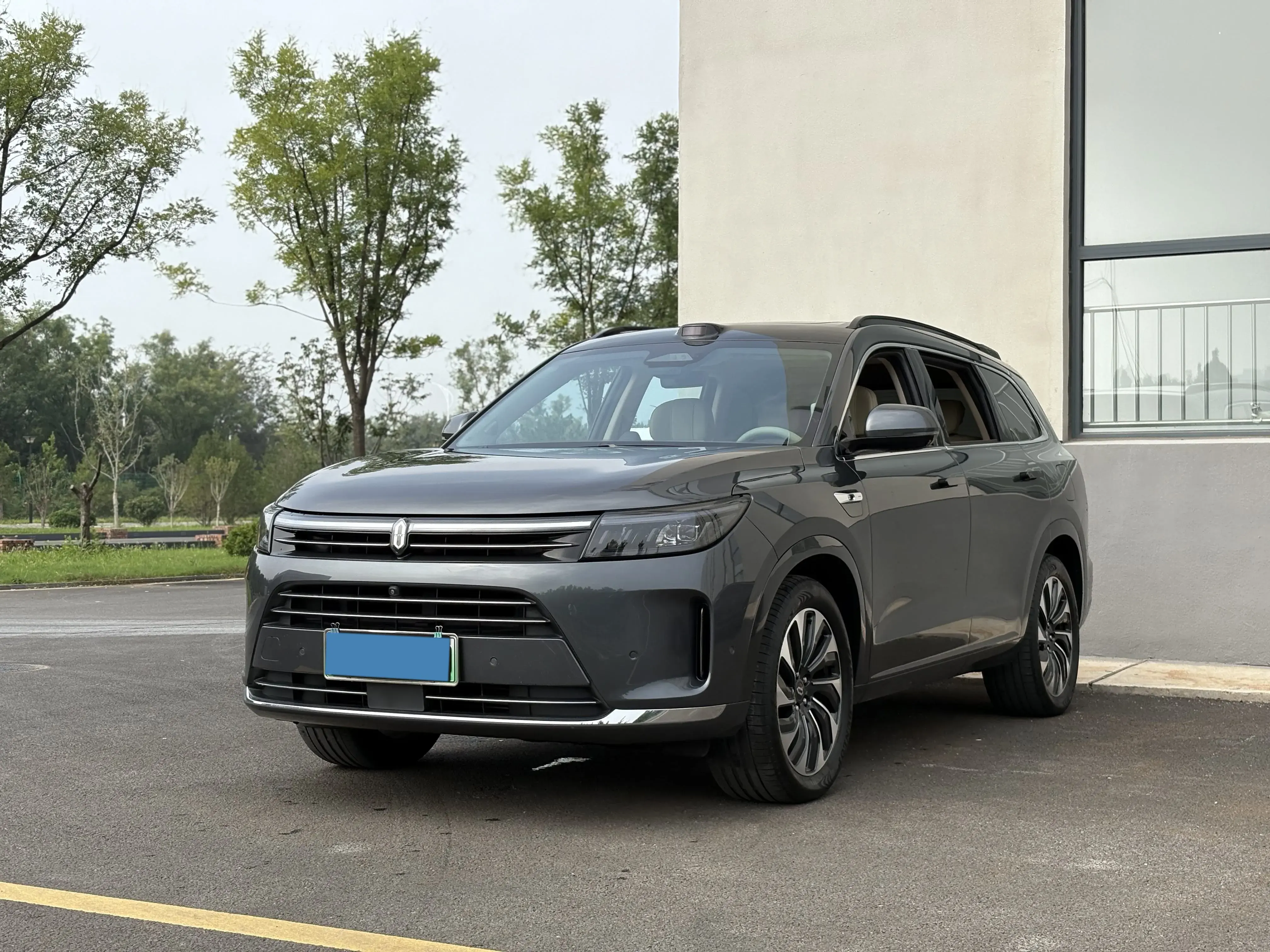 2024 AITO AITO view 1