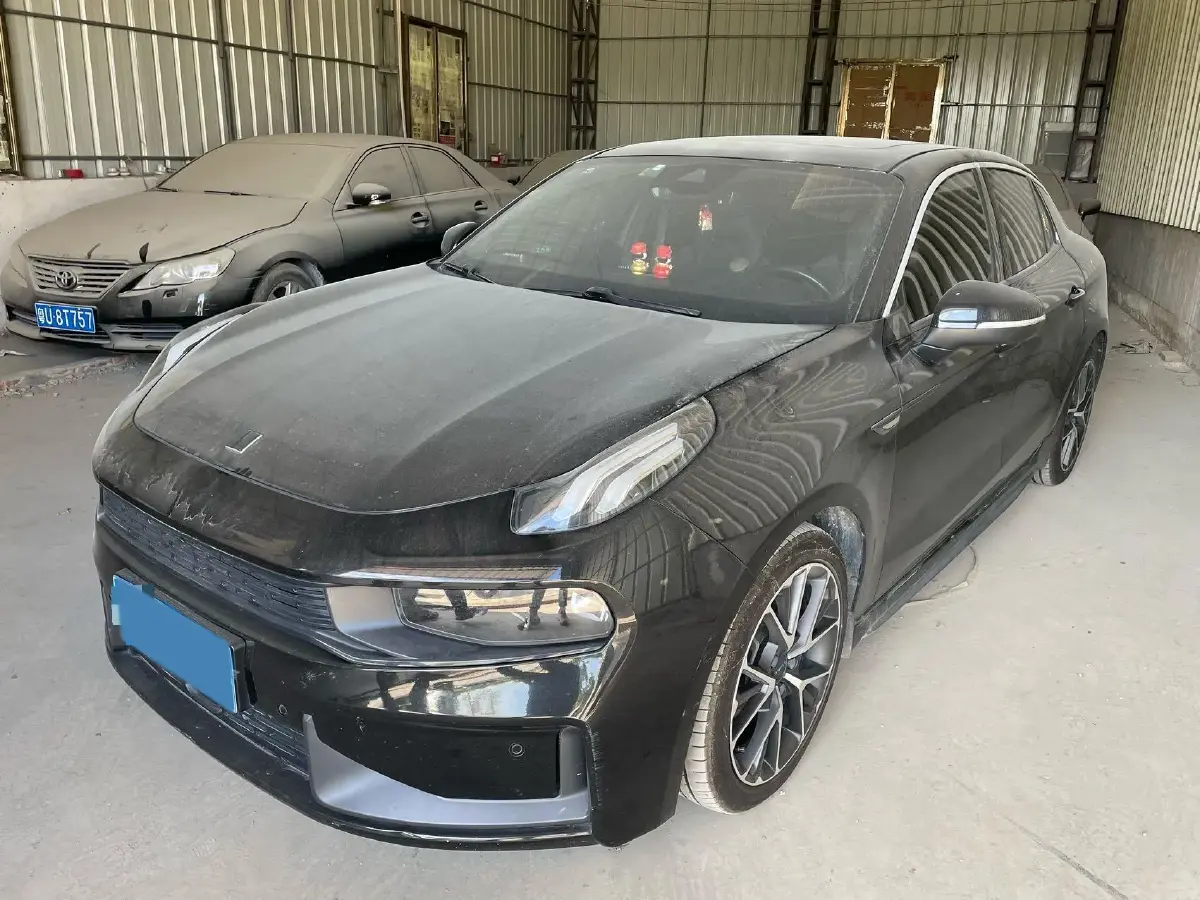 2019 LYNK&CO 03 2.0T 190HP L4 6AT