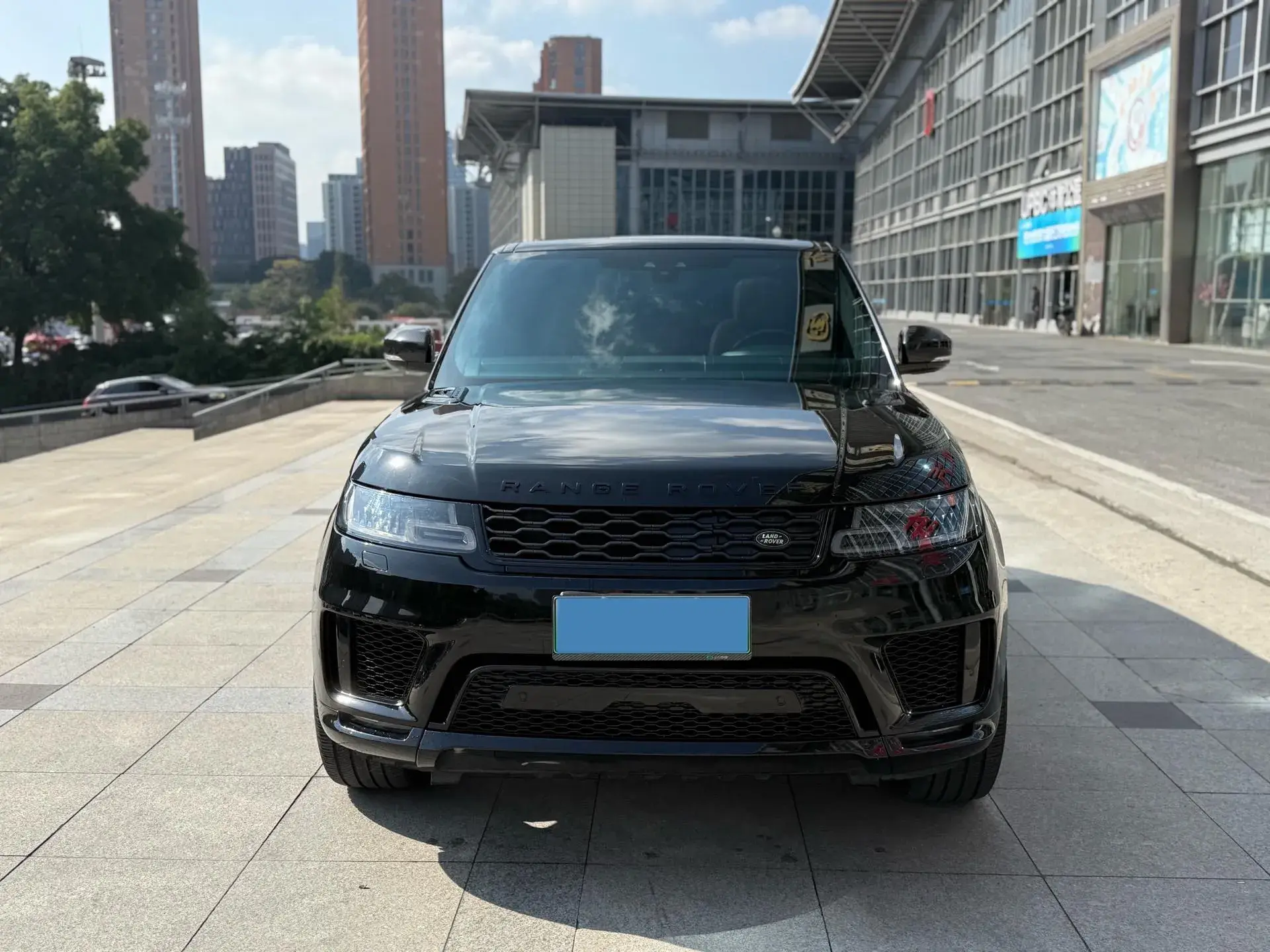 2018 LAND ROVER thumbnail 2