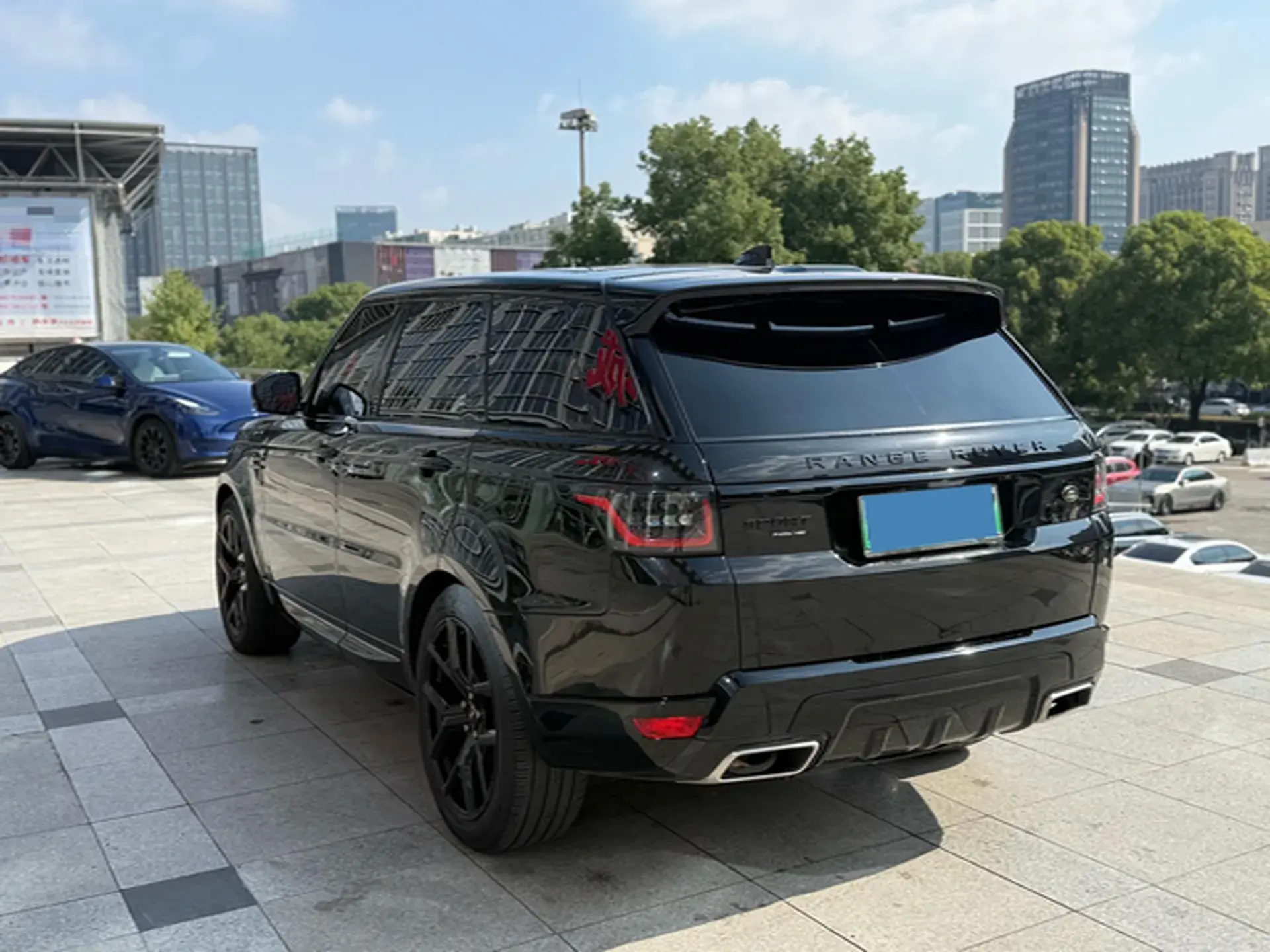 2018 LAND ROVER thumbnail 4