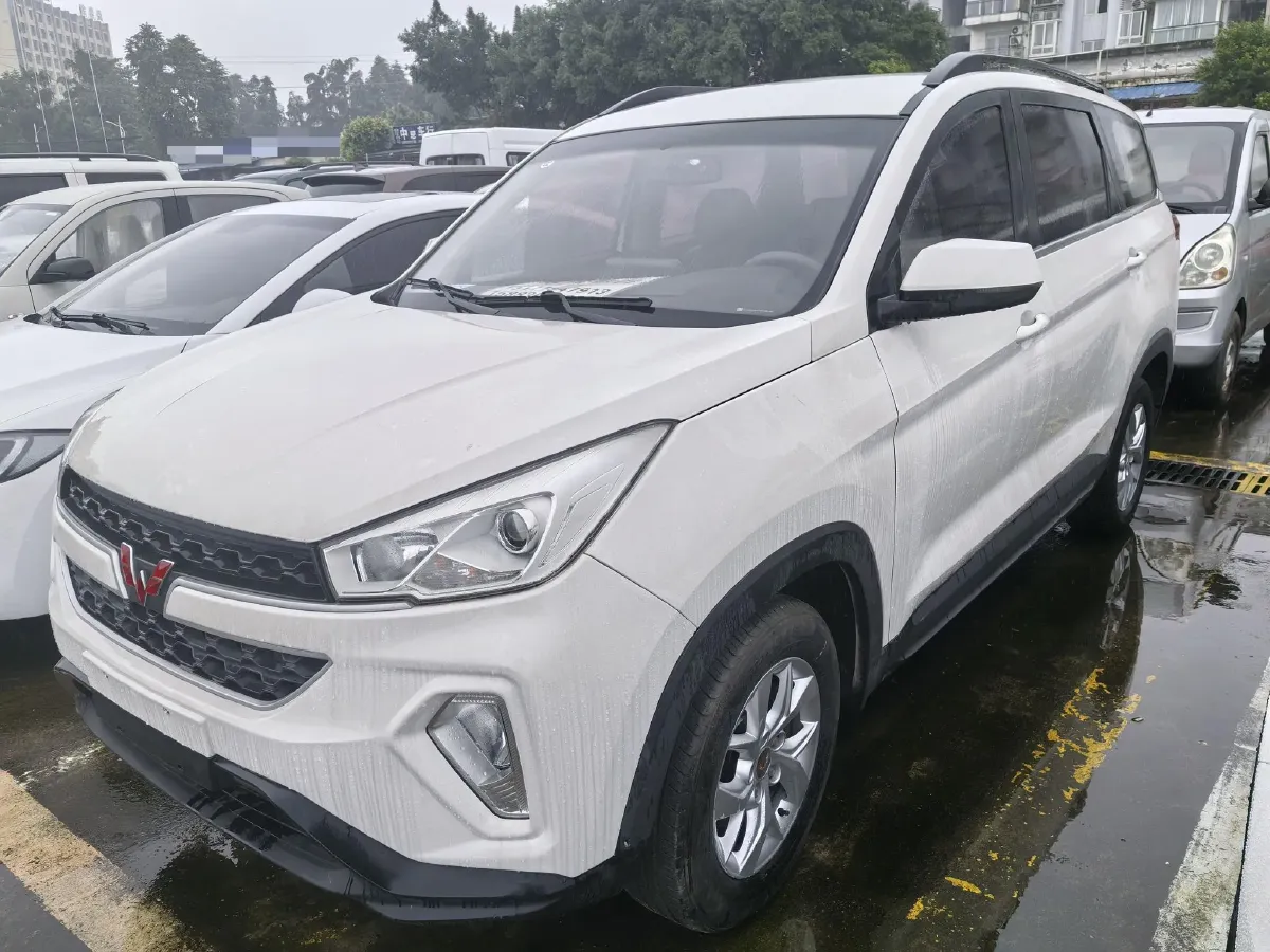 2018 WuLing HongGuang S3 1.5L 112HP L4 6MT,autocango,china used car exporter,china ev exporter,chinese used car exporter,chinese used ev exporter