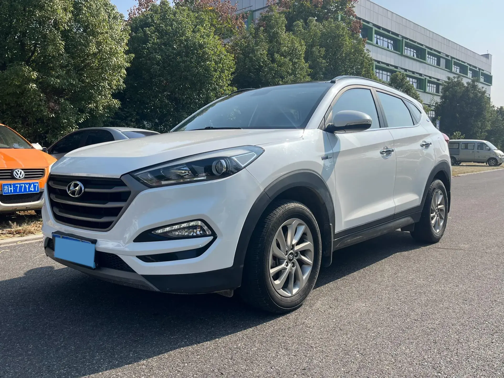2015 HYUNDAI TUCSON view 1