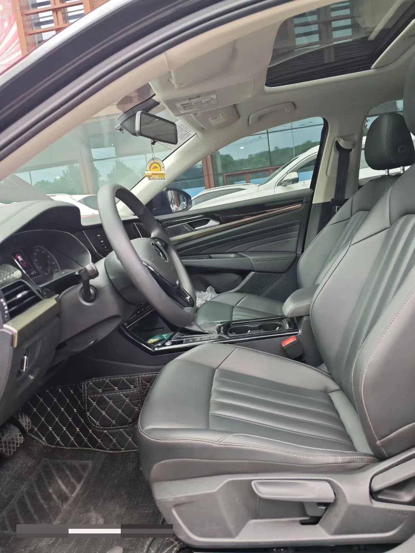 2020 VOLKSWAGEN PASSAT thumbnail 2