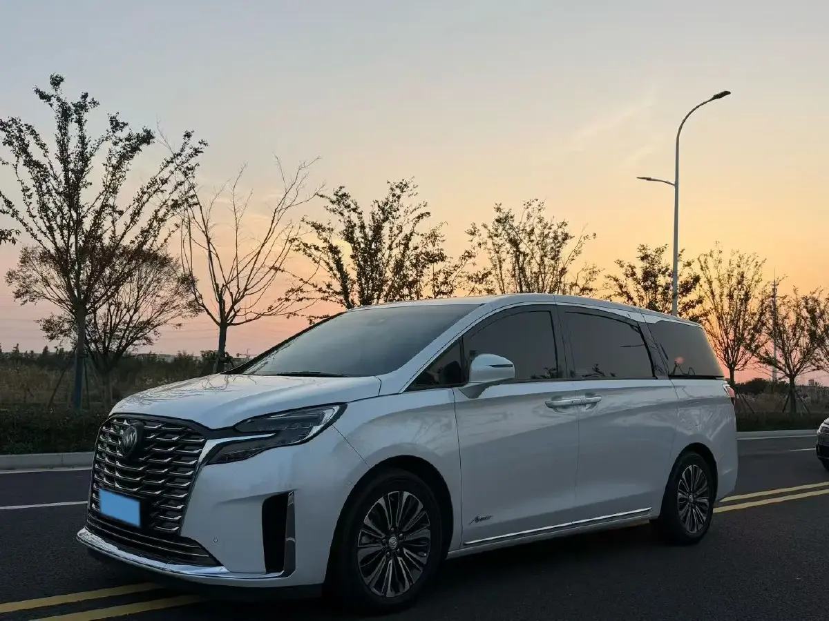 2023 Buick GL8 2.0T 237HP L4 9AT