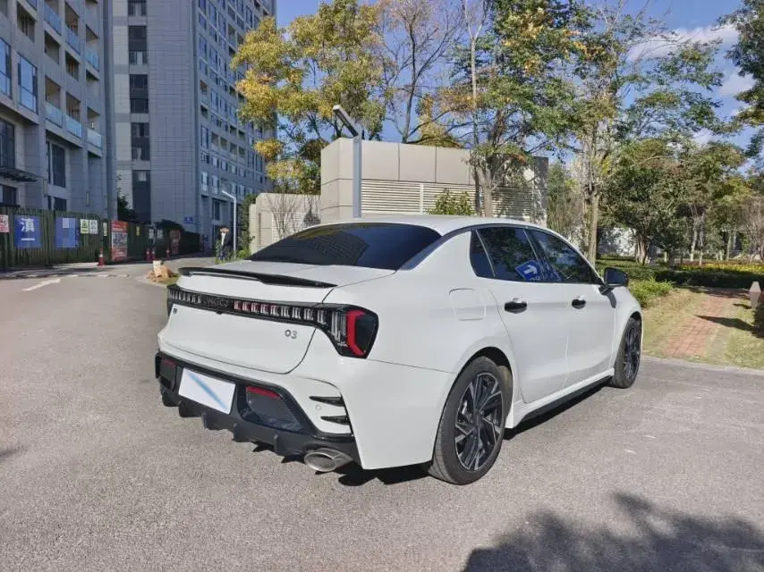 2023 LYNK&CO 03 thumbnail 4