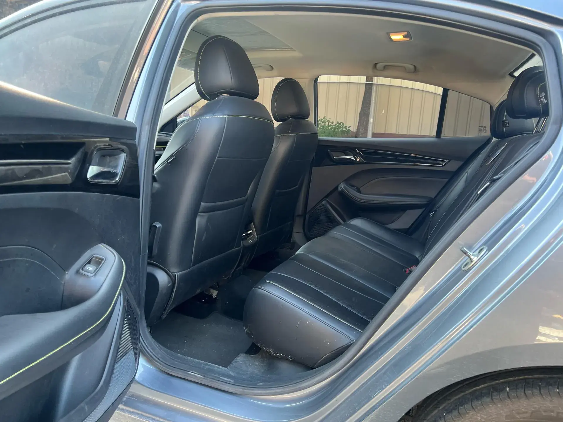 2021 ROEWE I5 thumbnail 4