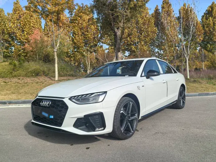 2025 AUDI A4L view 1