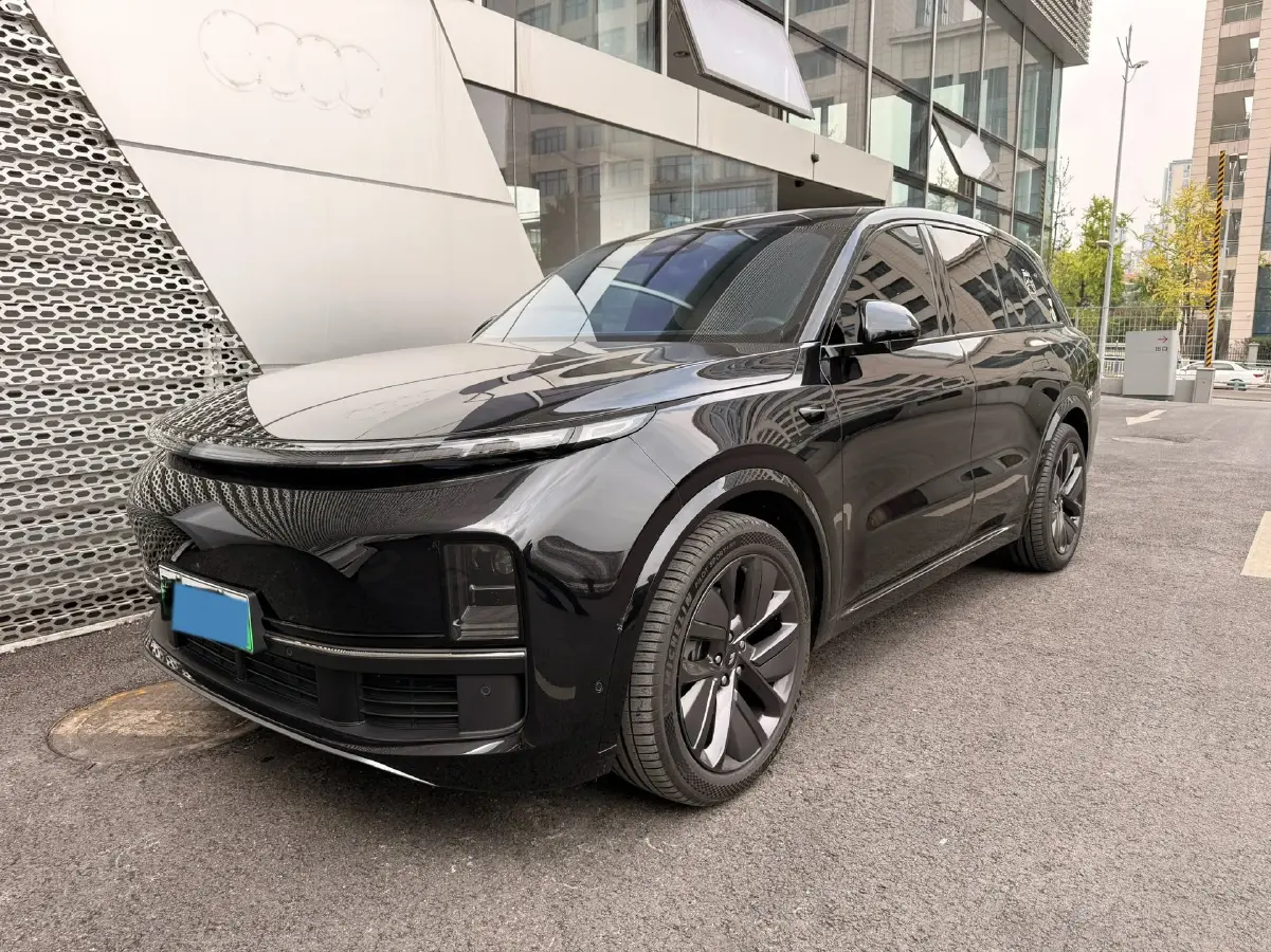 2023 Li L8 Range Extended 154HP REEV 40.9KWH