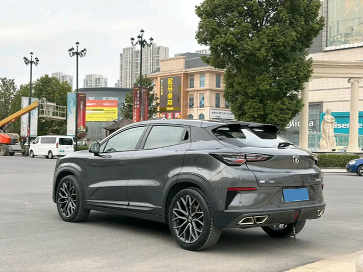 2022 ChangAn UNI-T 1.5T 188HP L4 7DCT,autocango,china used car exporter,china ev exporter,chinese used car exporter,chinese used ev exporter