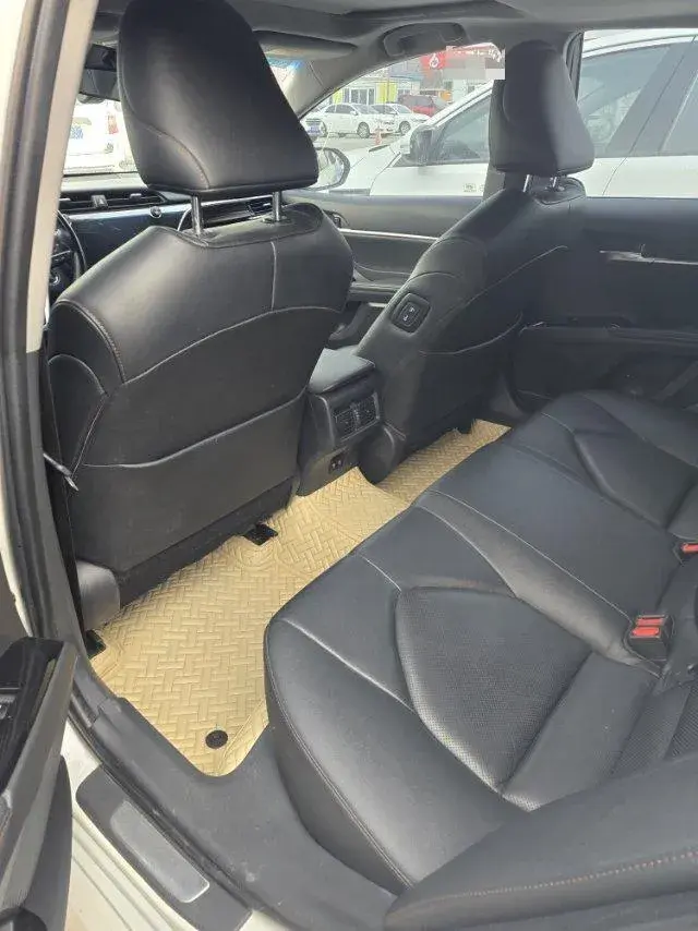 2019 TOYOTA CAMRY thumbnail 4