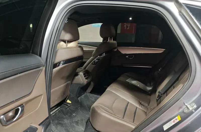 2020 BYD HAN thumbnail 4