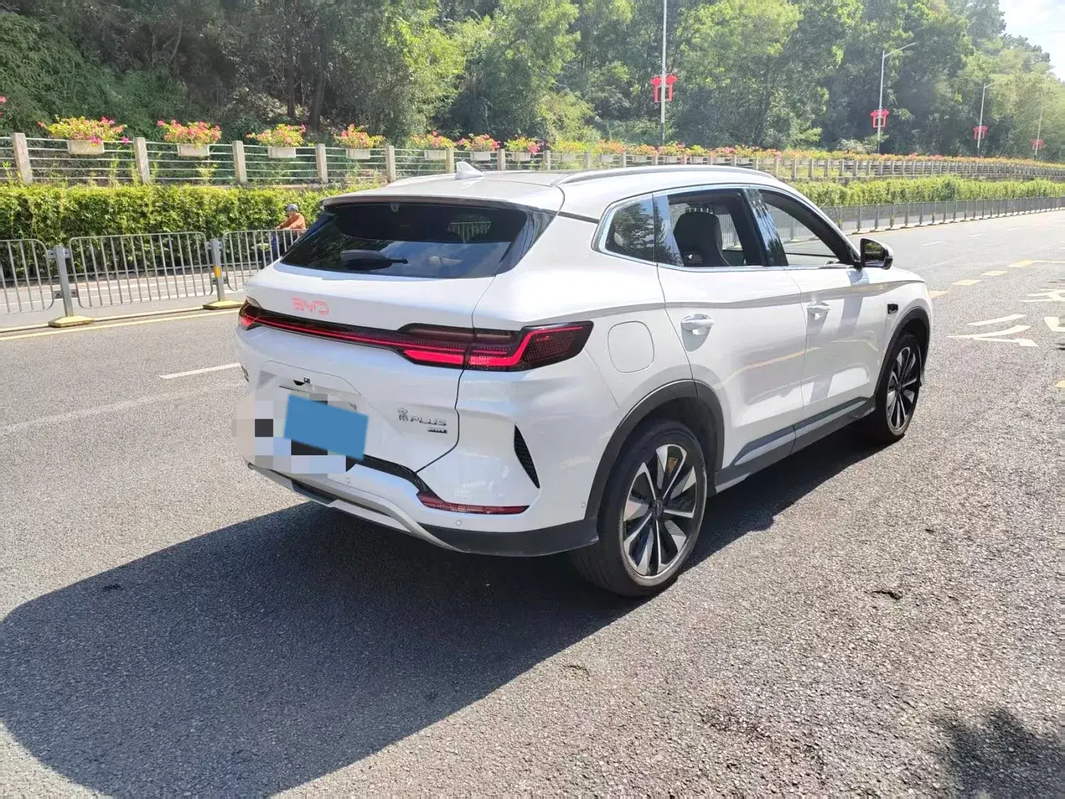 2025 BYD SONG thumbnail 2