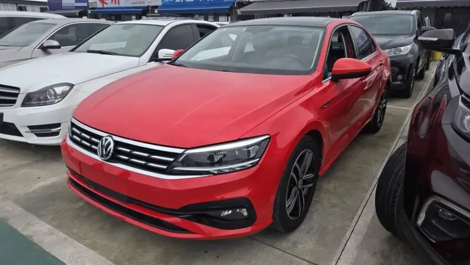 2019 VOLKSWAGEN LAMANDO view 1