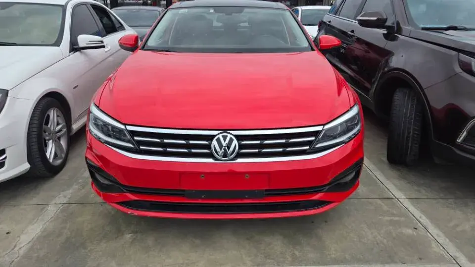 2019 VOLKSWAGEN LAMANDO thumbnail 2