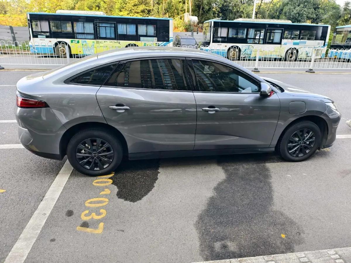 2025 BYD e7 BEV,autocango,china used car exporter,china ev exporter,chinese used car exporter,chinese used ev exporter