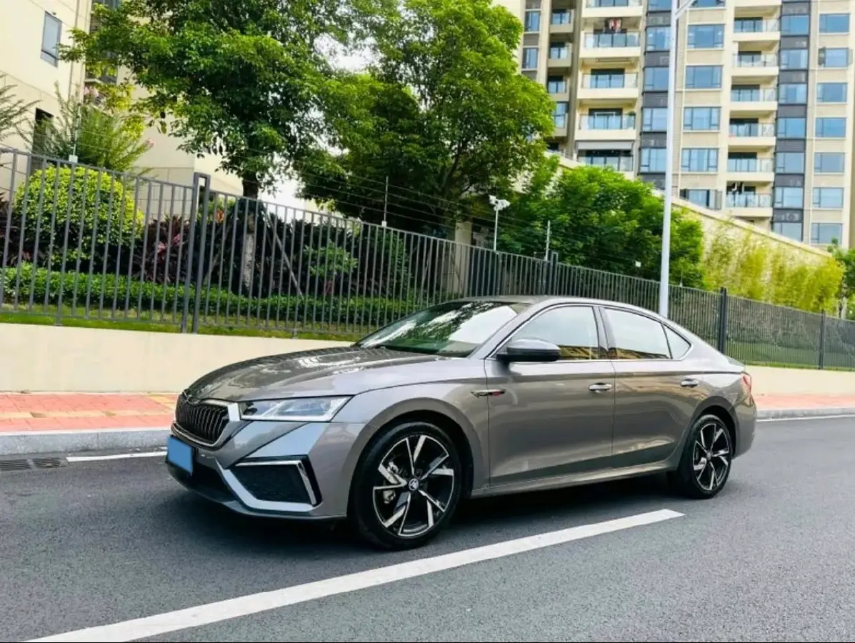 2022 Skoda Octavia 1.4T 150HP L4 7DCT