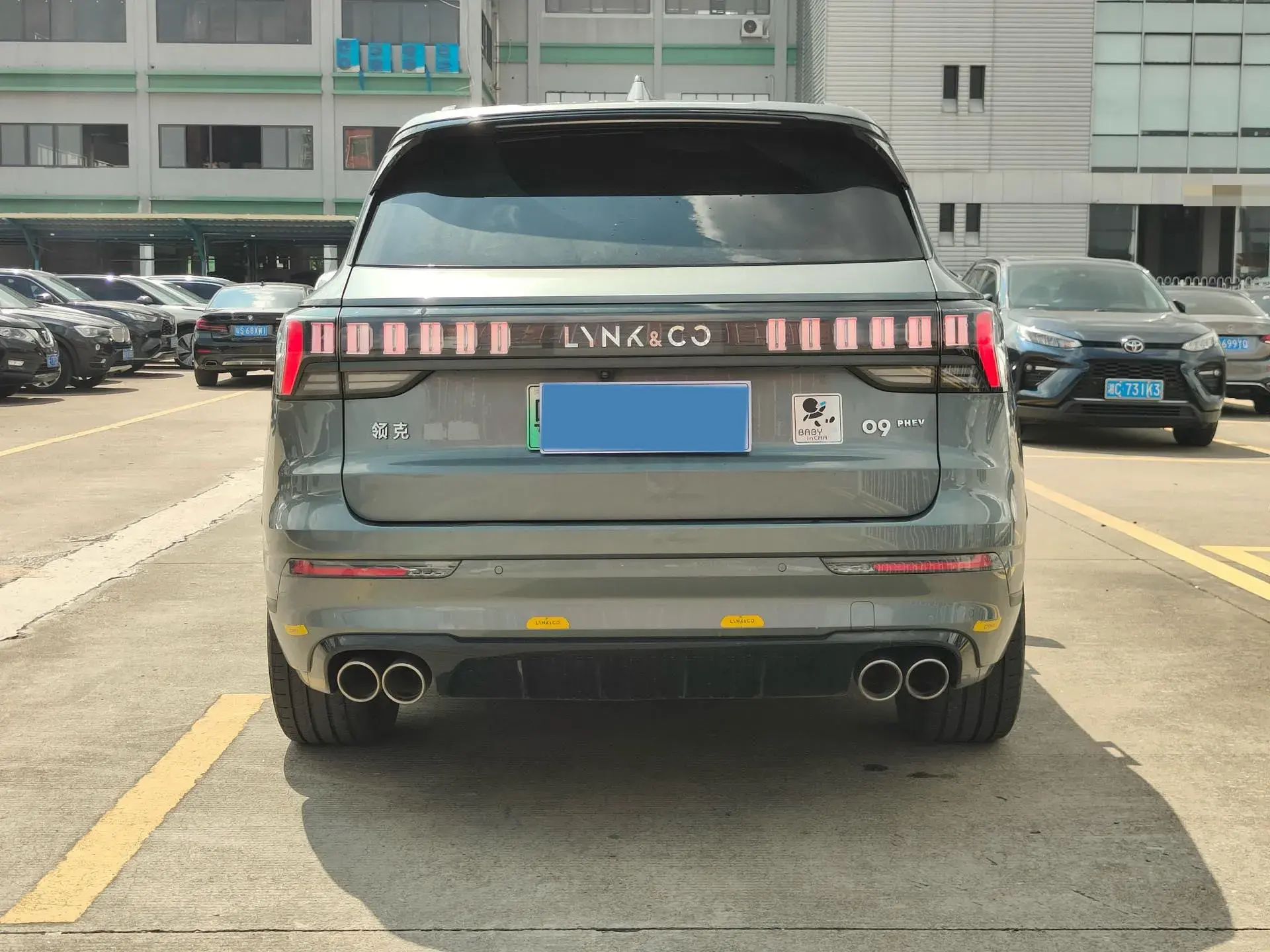 2021 LYNK&CO 09 thumbnail 4